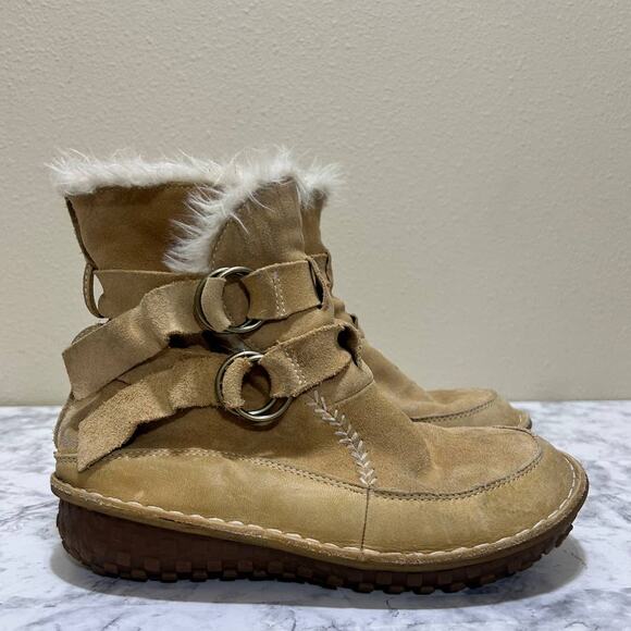 Sorel Tootega Thinsulate Insulation NL1460-261 Tan Suede Faux Boots 6.5 Lining - Picture 2 of 13